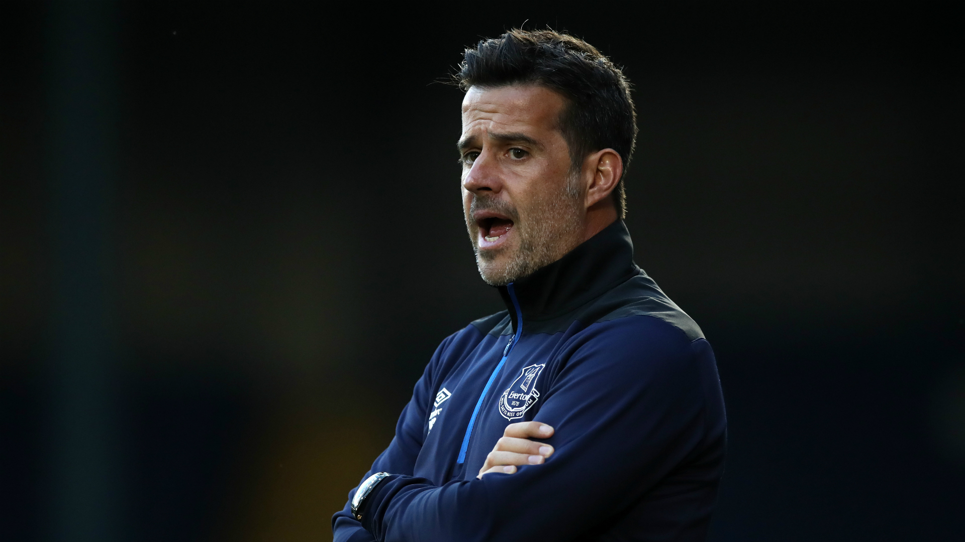 不是因为战 不是因为战